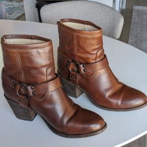 Frye Tabitha Harness boots